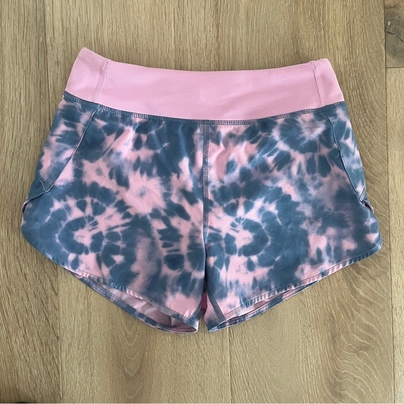 ATHLETA GIRL RUN THE WORLD 3" SHORTS IN FREE SPIRIT QUARTZ PINK SIZE M(8-10) - Picture 3 of 4